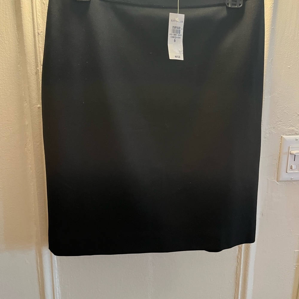 Ann Taylor fine wool pencil skirt  NWT